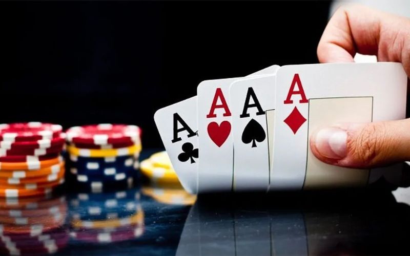 Tứ quý dùng để chặt heo trong ván bài